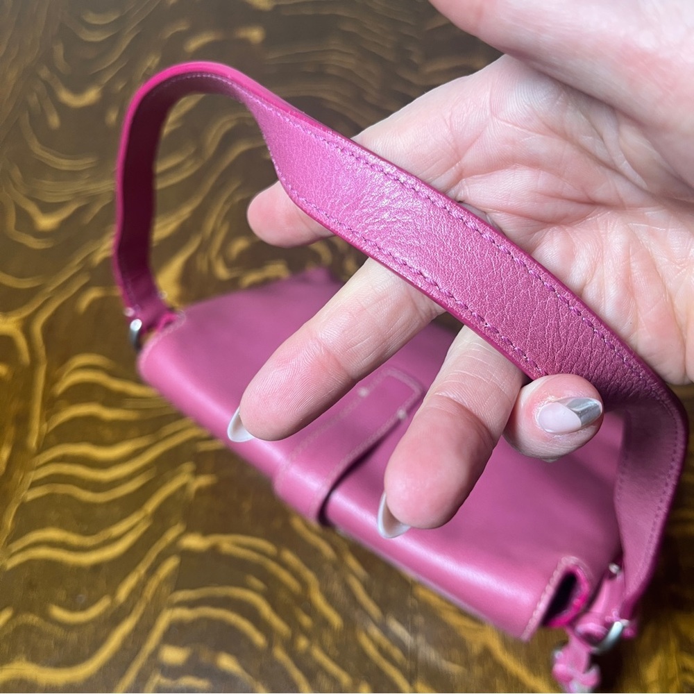 Dooney & Bourke Y2K Pink Leather Shoulder Bag with Buckle hearts - Picture 13 of 15